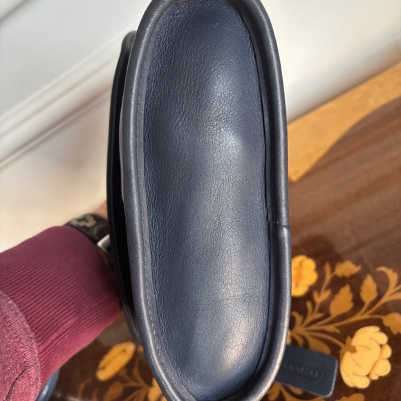 Vintage Coach Equestrian Small Flap #9801 - Picture 14 of 16